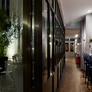 Hotel Mademoiselle, Parigi