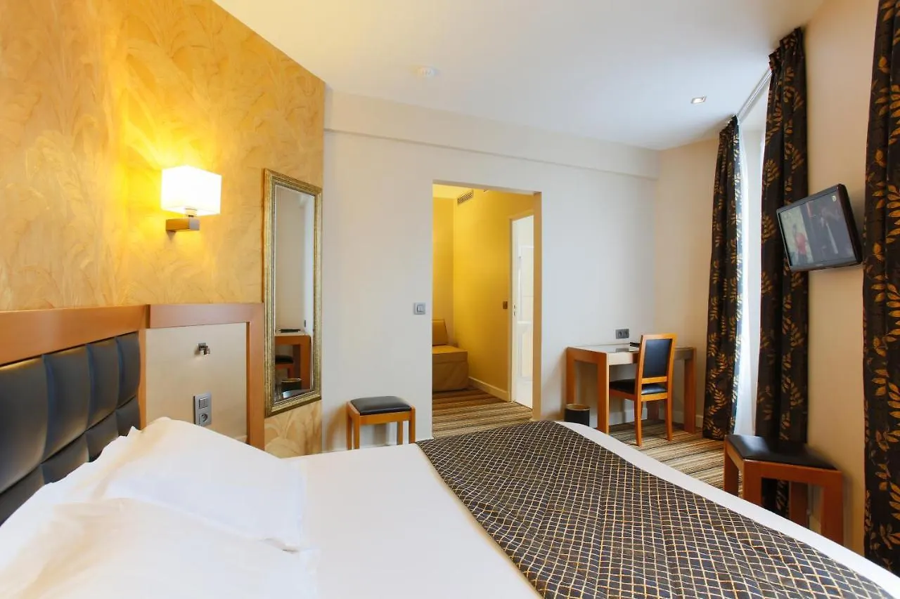 פריז Hotel Bellevue Saint-Lazare 2*,