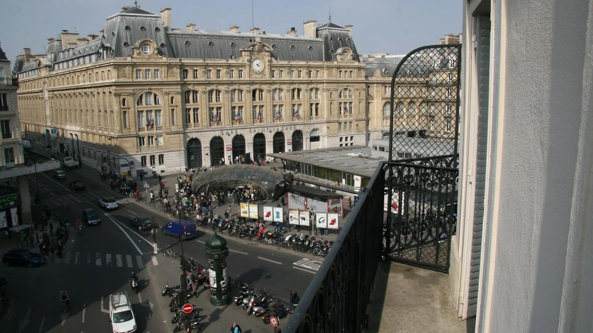 Hotel Bellevue Saint-Lazare Paris